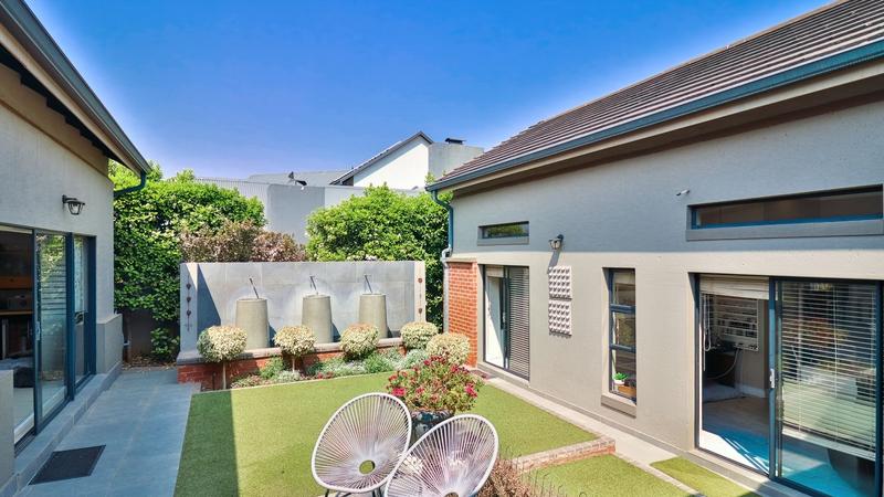 4 Bedroom Property for Sale in Midstream Ridge Gauteng