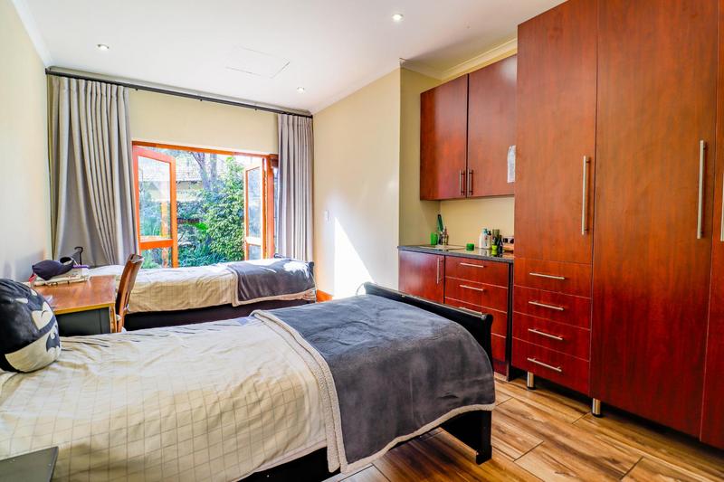 7 Bedroom Property for Sale in Midstream Heights Gauteng