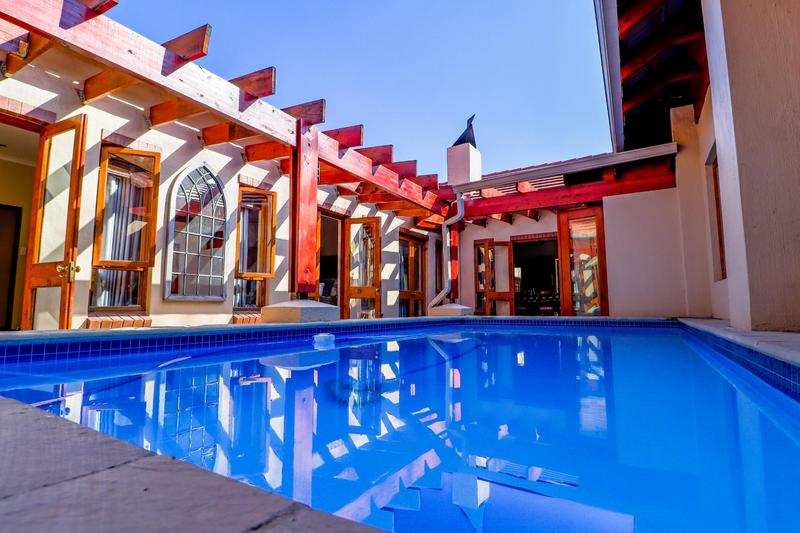 7 Bedroom Property for Sale in Midstream Heights Gauteng