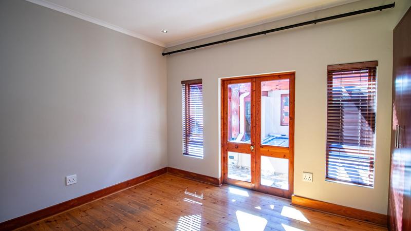 7 Bedroom Property for Sale in Midstream Estate Gauteng