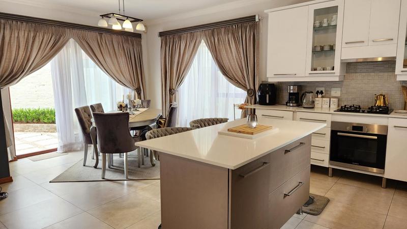 3 Bedroom Property for Sale in Mooikloof Gauteng