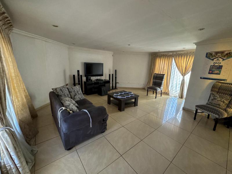 3 Bedroom Property for Sale in Mondeor Gauteng