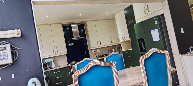 4 Bedroom Property for Sale in Randburg Central Gauteng