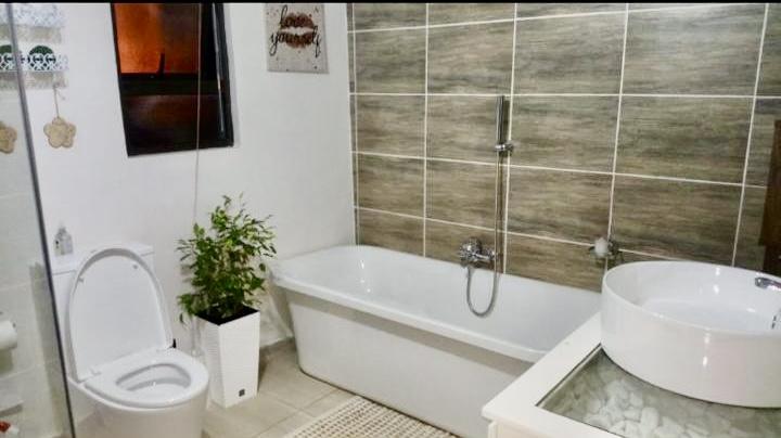 To Let 2 Bedroom Property for Rent in Sydenham Gauteng