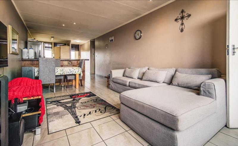 2 Bedroom Property for Sale in Dowerglen Gauteng