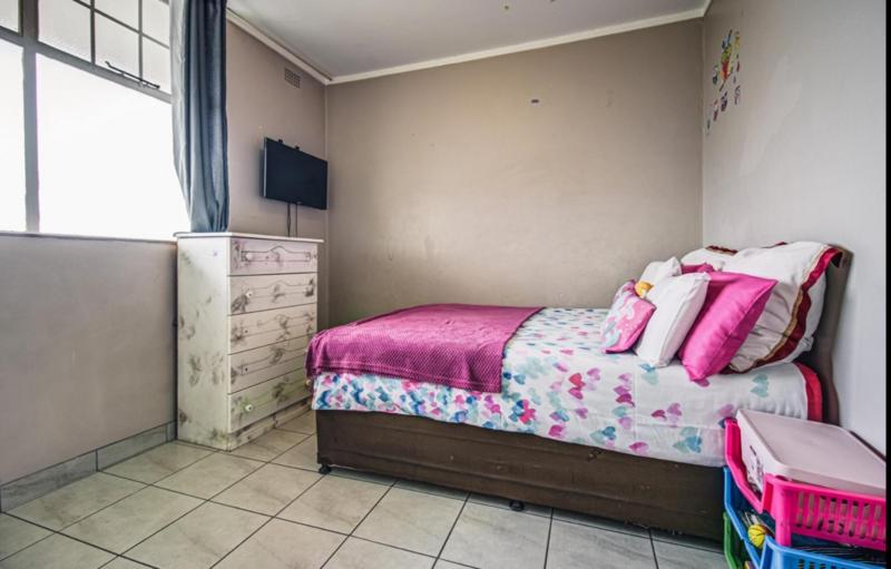 2 Bedroom Property for Sale in Dowerglen Gauteng