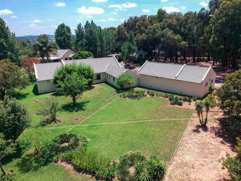9 Bedroom Property for Sale in Ruimsig Gauteng