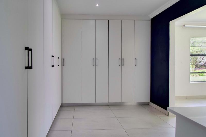 9 Bedroom Property for Sale in Ruimsig Gauteng