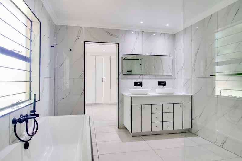 9 Bedroom Property for Sale in Ruimsig Gauteng