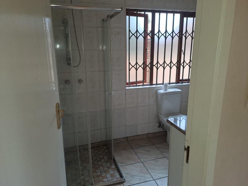 To Let 2 Bedroom Property for Rent in Brackenhurst Gauteng