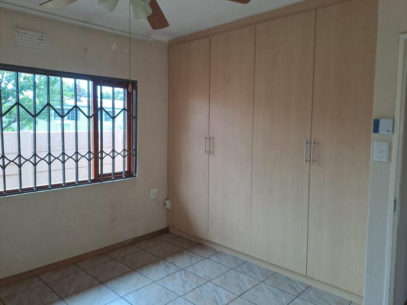To Let 2 Bedroom Property for Rent in Brackenhurst Gauteng