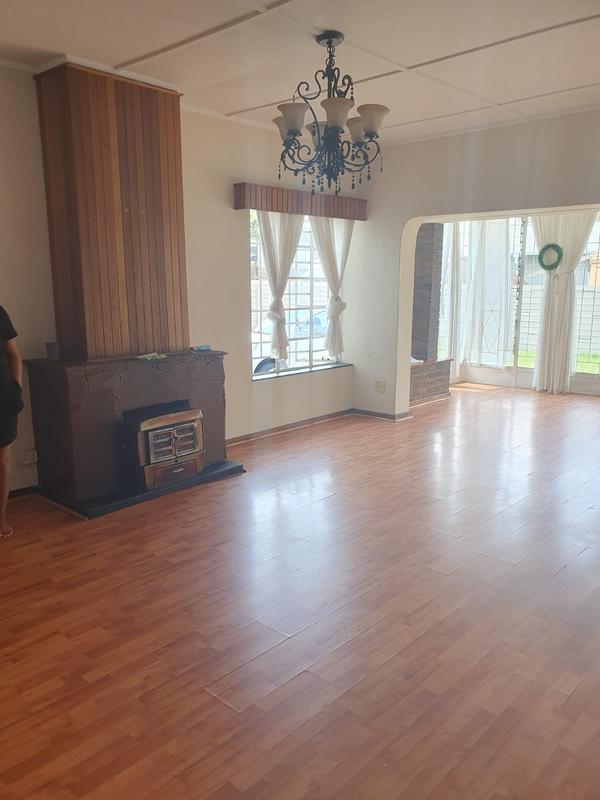 To Let 3 Bedroom Property for Rent in Wychwood Gauteng