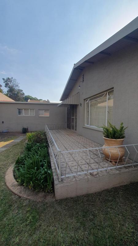 3 Bedroom Property for Sale in Wychwood Gauteng