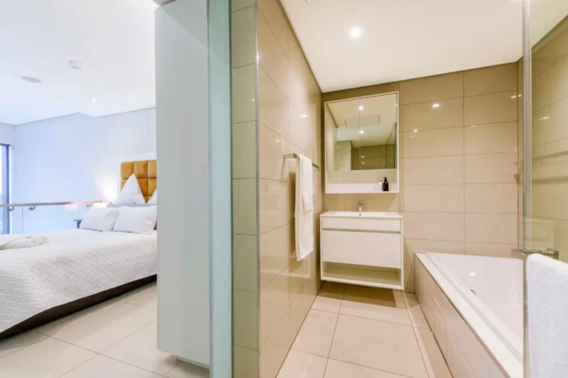 1 Bedroom Property for Sale in Rosebank Gauteng