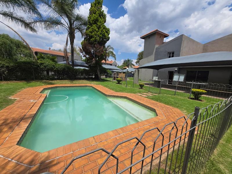To Let 1 Bedroom Property for Rent in Melville Gauteng