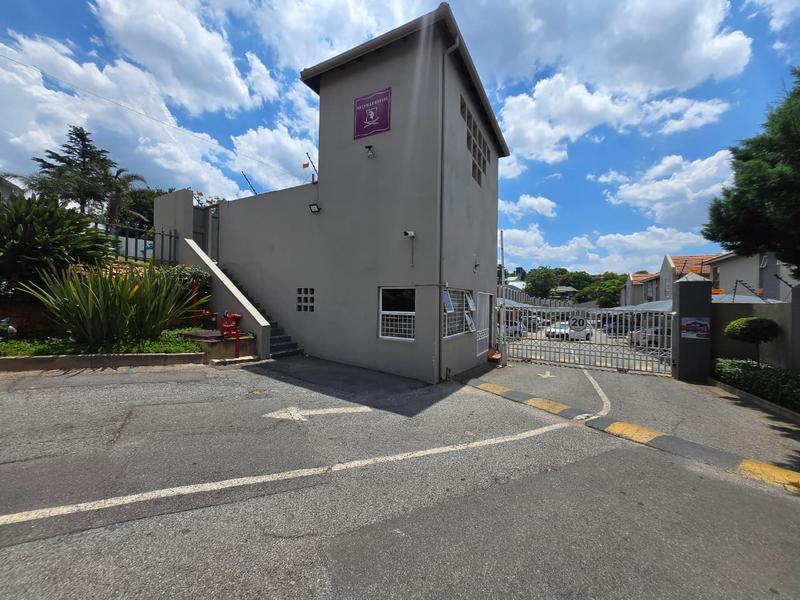 To Let 1 Bedroom Property for Rent in Melville Gauteng