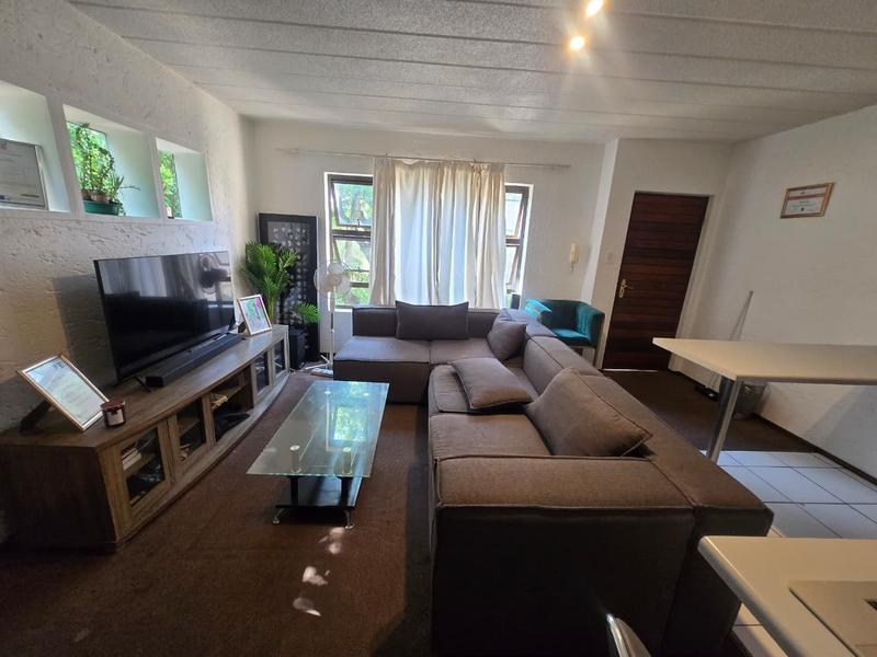 To Let 1 Bedroom Property for Rent in Parktown North Gauteng