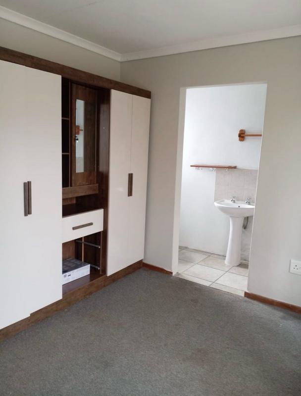3 Bedroom Property for Sale in Crystal Park Gauteng