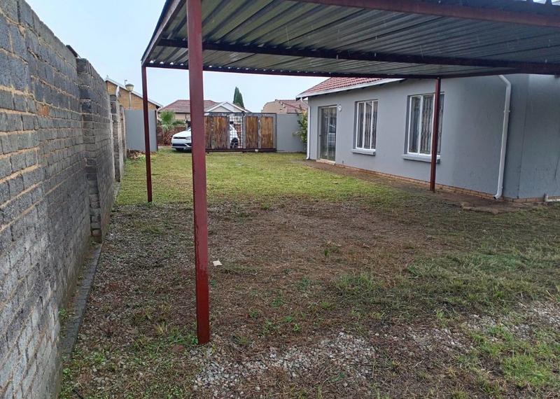 3 Bedroom Property for Sale in Crystal Park Gauteng