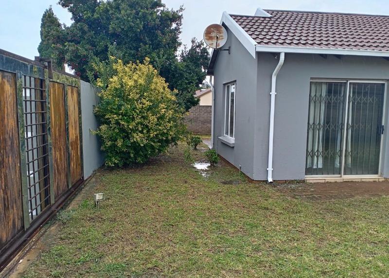 3 Bedroom Property for Sale in Crystal Park Gauteng