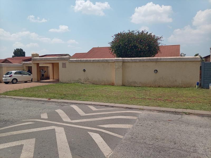 3 Bedroom Property for Sale in Leondale Gauteng