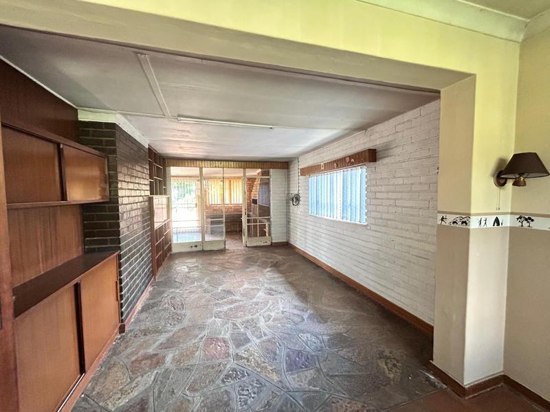 5 Bedroom Property for Sale in Selection Park Gauteng