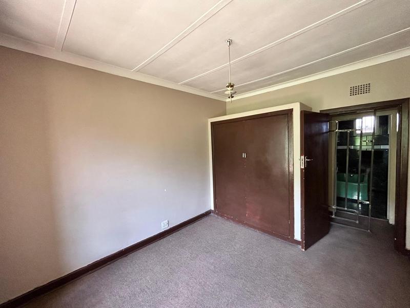 5 Bedroom Property for Sale in Selection Park Gauteng