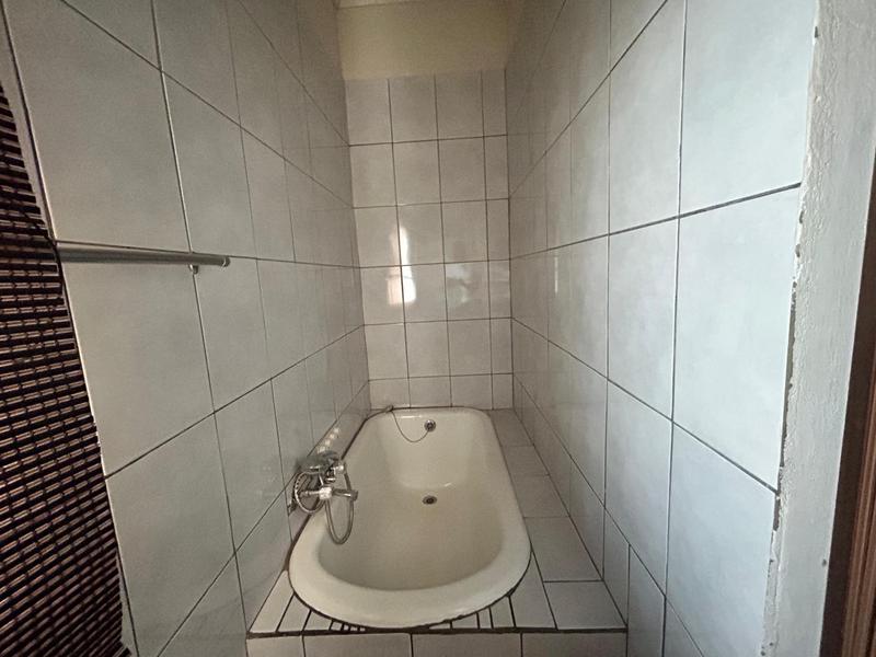 5 Bedroom Property for Sale in Selection Park Gauteng