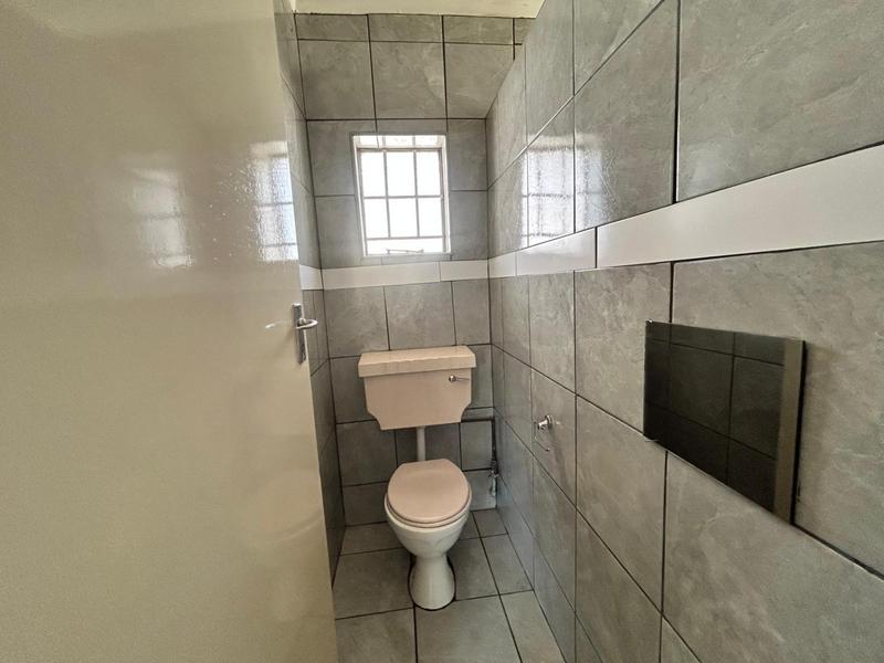 5 Bedroom Property for Sale in Selection Park Gauteng