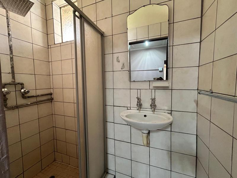 5 Bedroom Property for Sale in Selection Park Gauteng