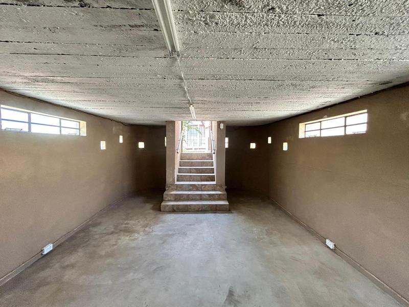 5 Bedroom Property for Sale in Selection Park Gauteng