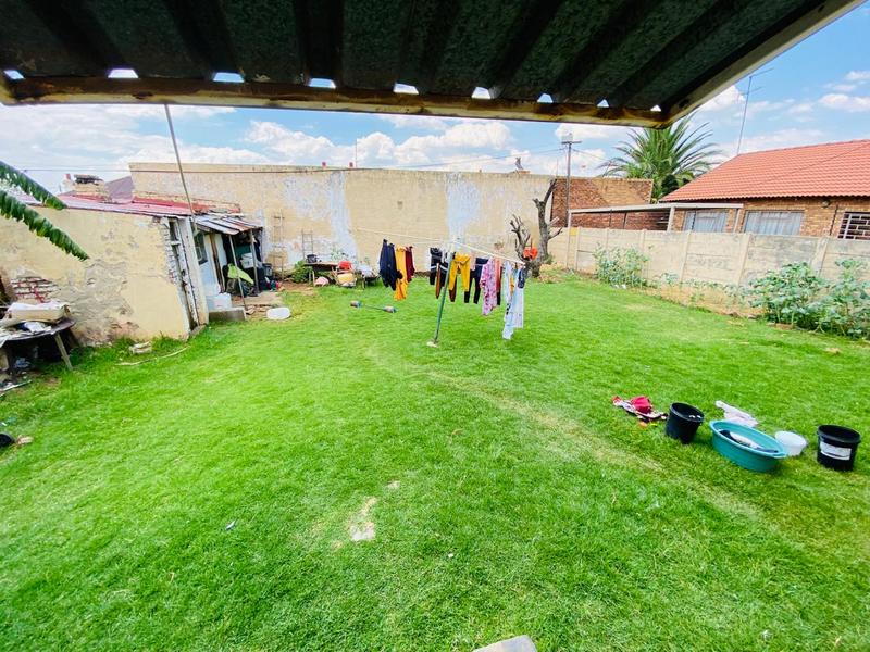 7 Bedroom Property for Sale in Springs Gauteng