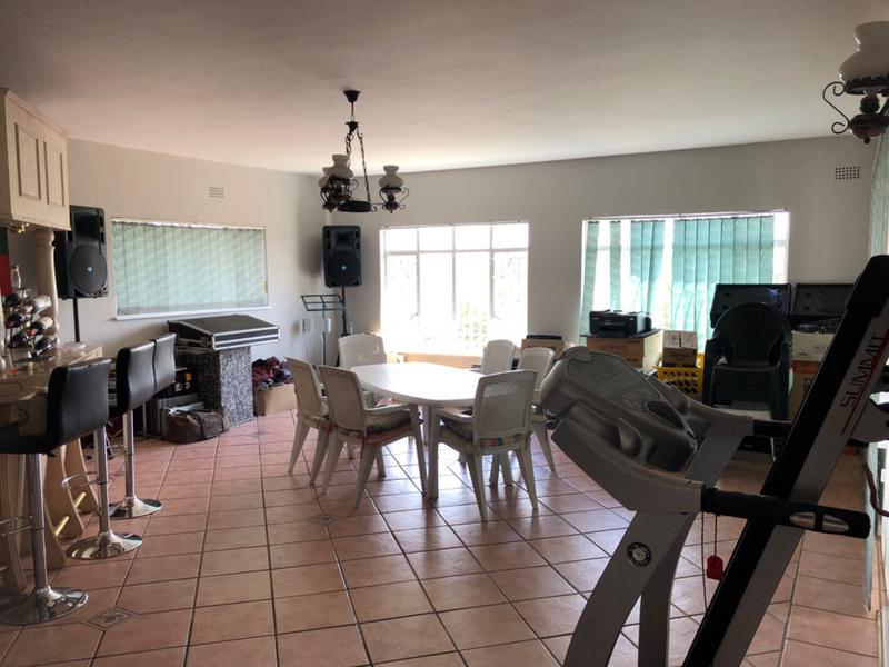 5 Bedroom Property for Sale in Glenvista Gauteng