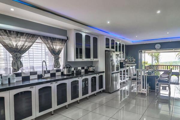 5 Bedroom Property for Sale in Glenvista Gauteng