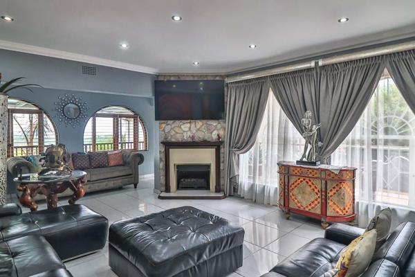 5 Bedroom Property for Sale in Glenvista Gauteng