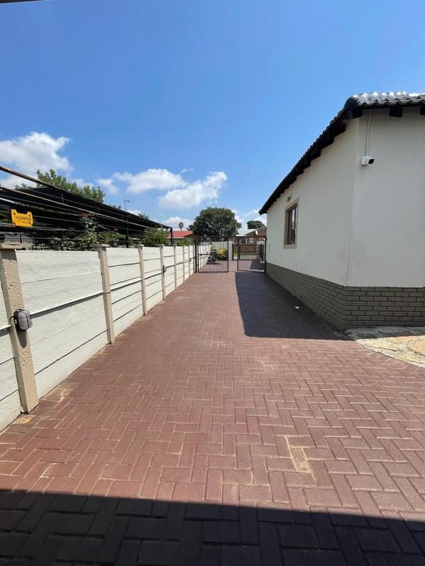 3 Bedroom Property for Sale in Witpoortjie Gauteng