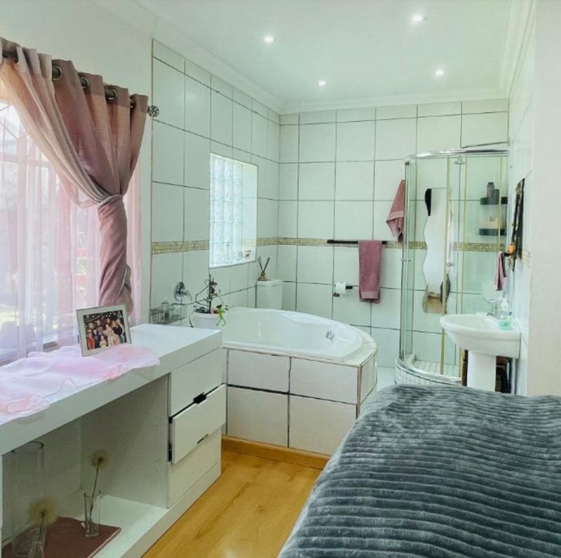 4 Bedroom Property for Sale in Alberton Gauteng