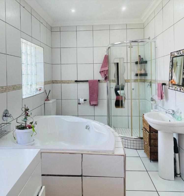 4 Bedroom Property for Sale in Alberton Gauteng