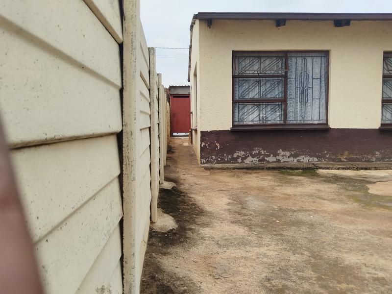 3 Bedroom Property for Sale in Daveyton Gauteng