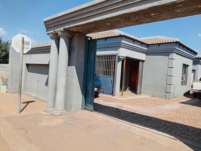 7 Bedroom Property for Sale in Daveyton Gauteng