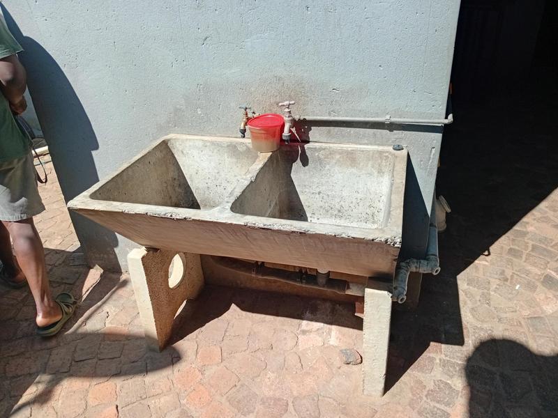 7 Bedroom Property for Sale in Daveyton Gauteng