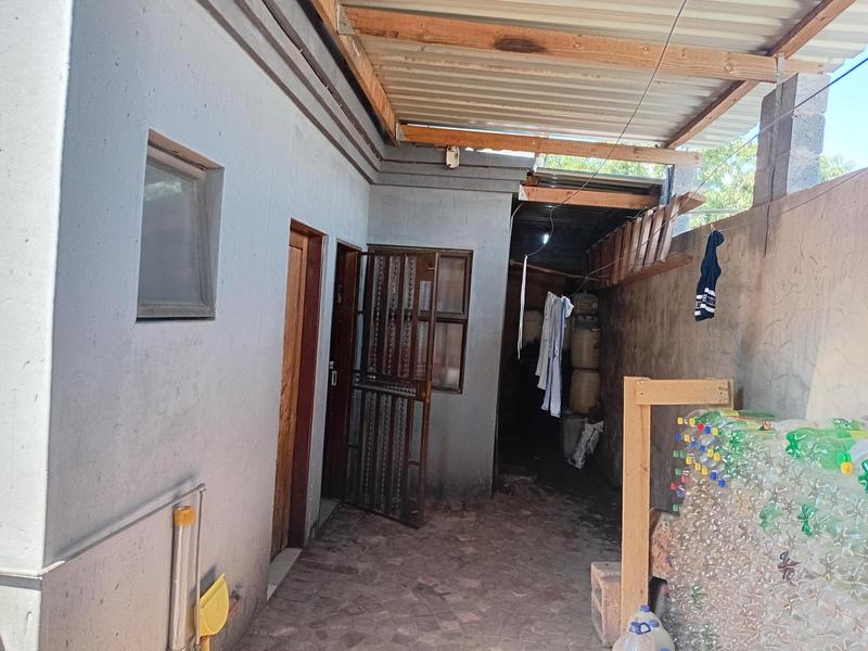7 Bedroom Property for Sale in Daveyton Gauteng