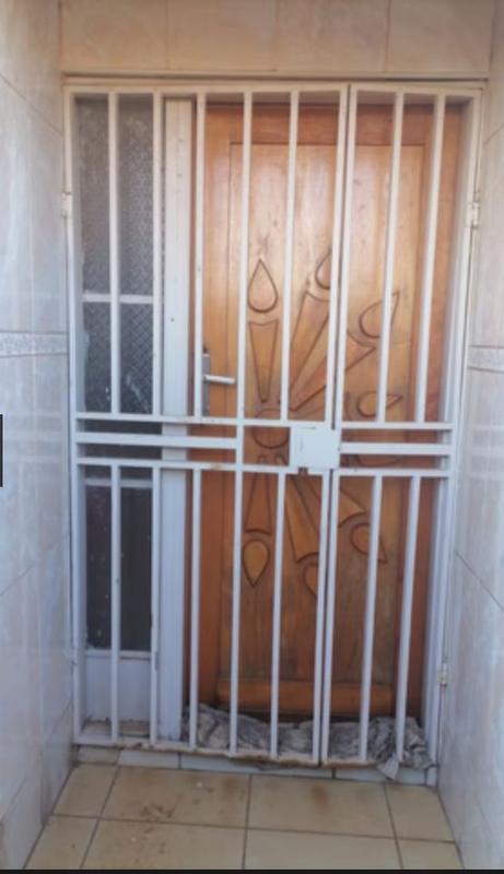 2 Bedroom Property for Sale in Tsakane Gauteng