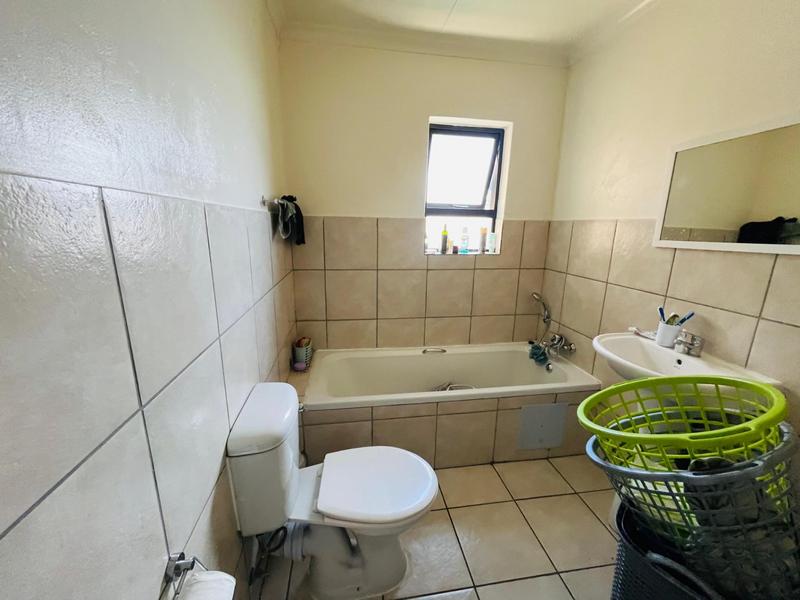 3 Bedroom Property for Sale in Cloverdene Gauteng