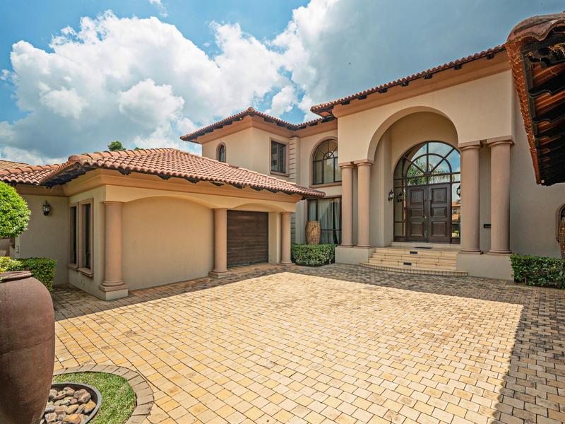 5 Bedroom Property for Sale in The Wilds Gauteng