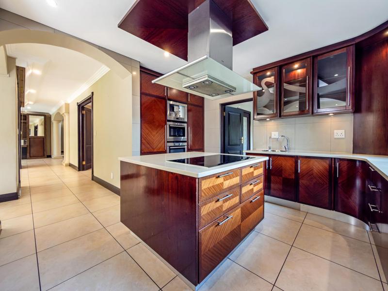 5 Bedroom Property for Sale in The Wilds Gauteng