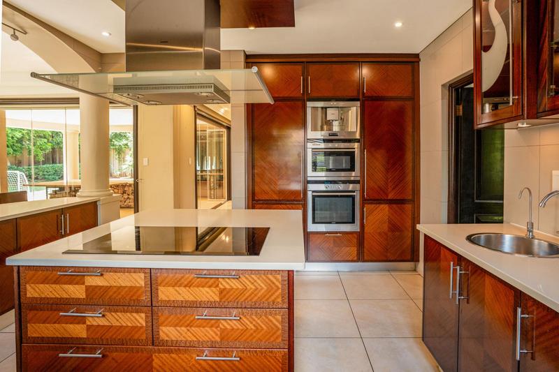 5 Bedroom Property for Sale in The Wilds Gauteng