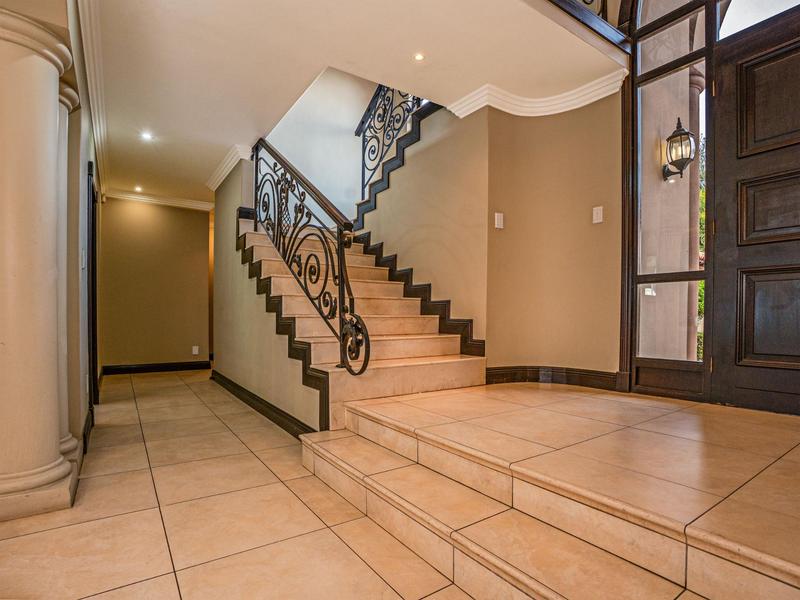 5 Bedroom Property for Sale in The Wilds Gauteng