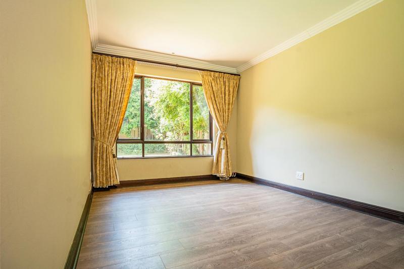 5 Bedroom Property for Sale in The Wilds Gauteng