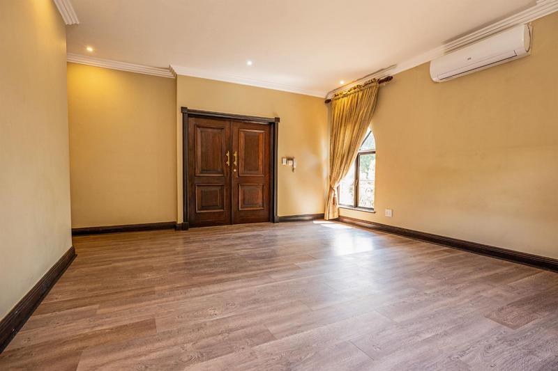 5 Bedroom Property for Sale in The Wilds Gauteng